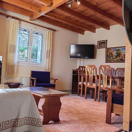 Αρχοντικό Πλατανιωτισσα Βίλα Καλάβρυτα Εξωτερικό φωτογραφία